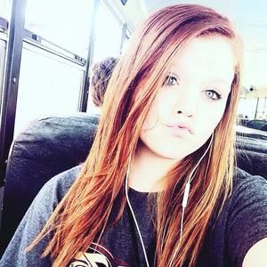 Meet your Posher, Chloe