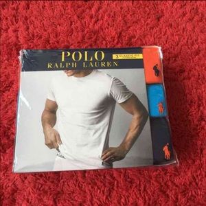 Large 3 Polo classic fit crews