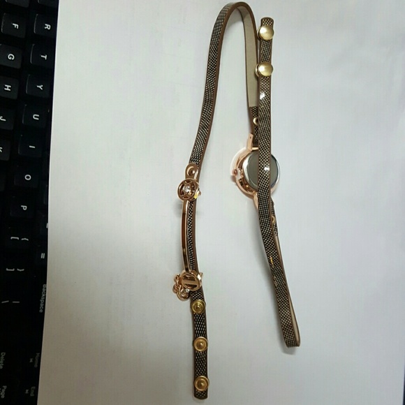 Brand new Fashion Women Stripe Floral Cloth Quartz - Picture 2 of 3