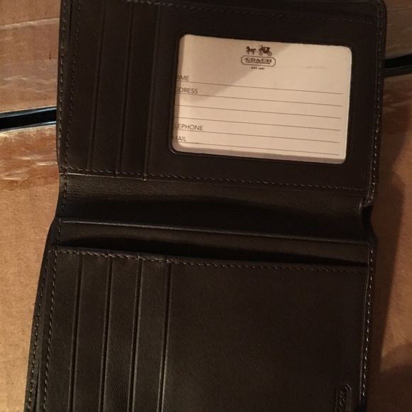 AUTHENTIC COACH WALLET NWT