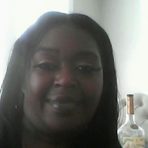 Meet your Posher, Latoya