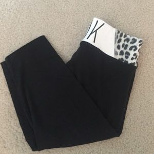 PINK CROPPED LEGGINGS