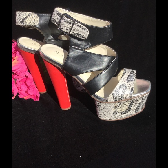 Platform Snake Print Sandals - Picture 2 of 4