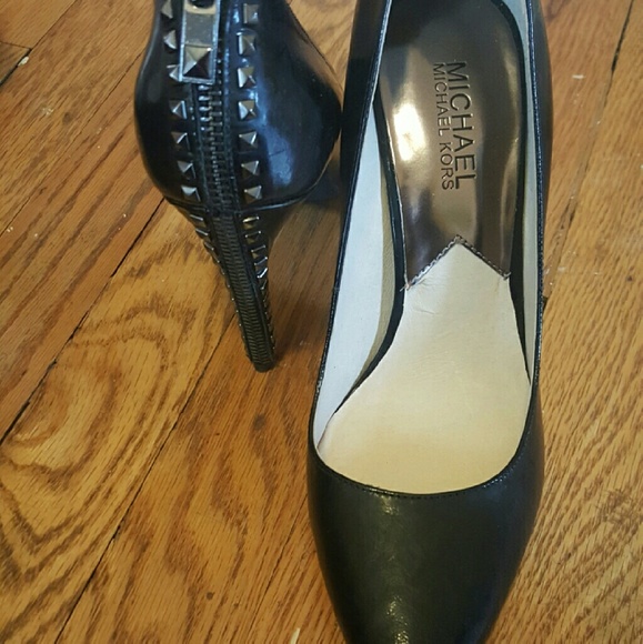 Black brand new Michael Kirsten shoes