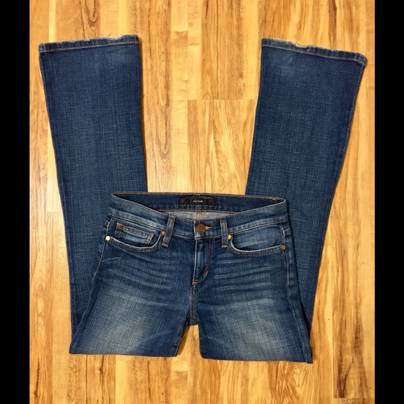 Joe's Jeans Size 24 - Picture 2 of 3