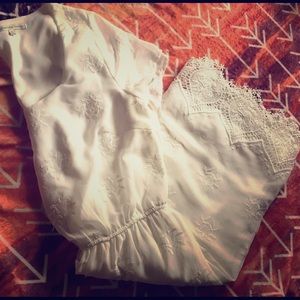 Gorgeous white dress with crochet detailing