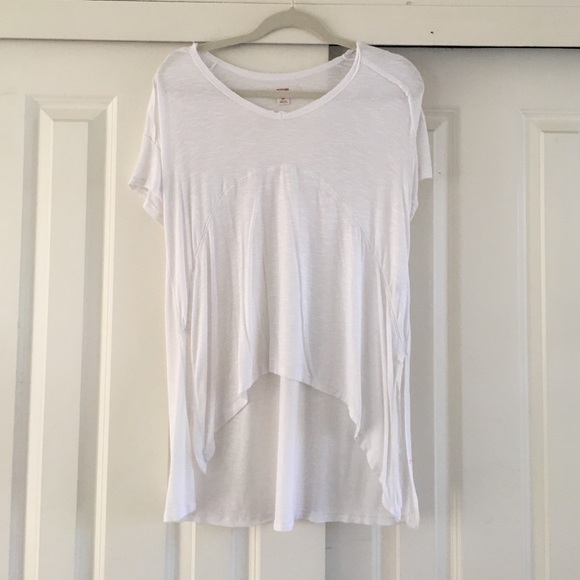 Flowey Shirt with slits on the side
