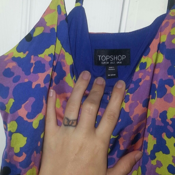 Colorful dress - Picture 3 of 3