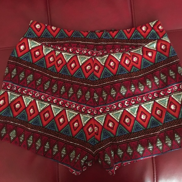 Patterned skort - Picture 3 of 4