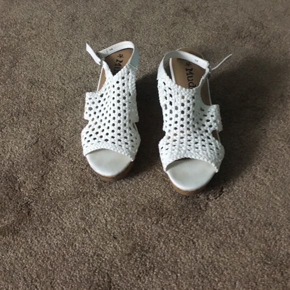 Open toe wedges