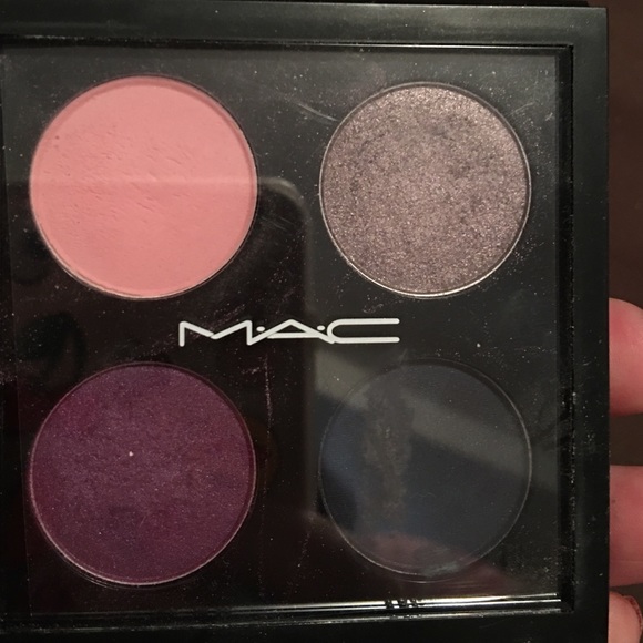 LE Mac shop Mac Cook Collection quad no box