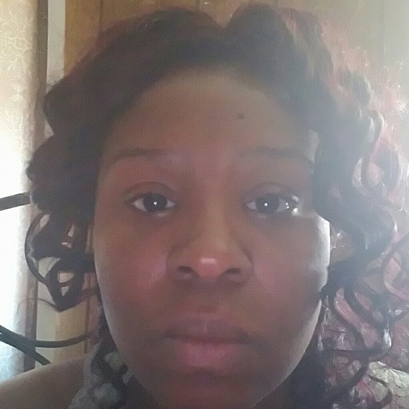 Meet your Posher, Tikia - Picture 1 of 1