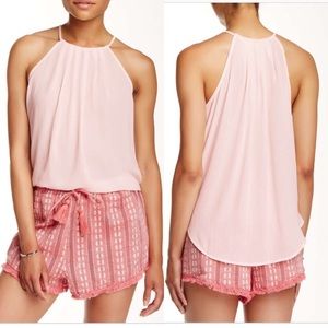 🔔SALE🔔Lush pleated halter top