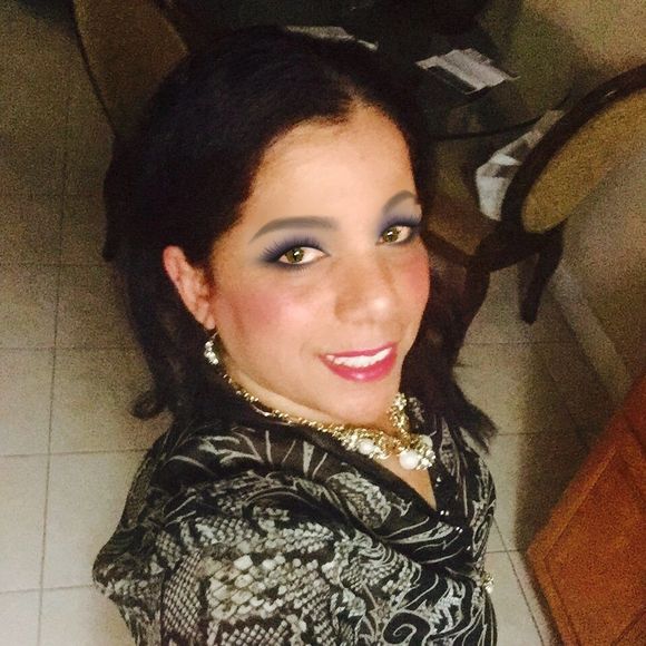 Meet your Posher, Rebecca - Picture 1 of 1