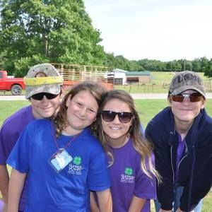 Meet your Posher, Alex