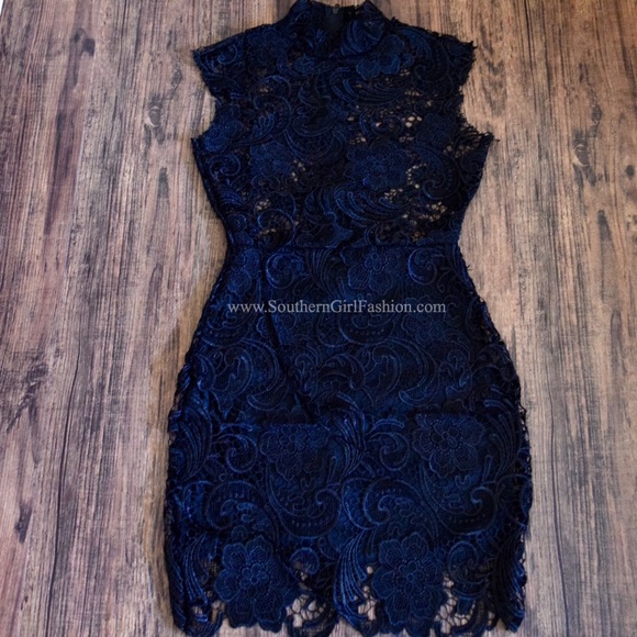 LACE DRESS Vintage Eyelet Cutout Bodycon Cocktail - Picture 3 of 4