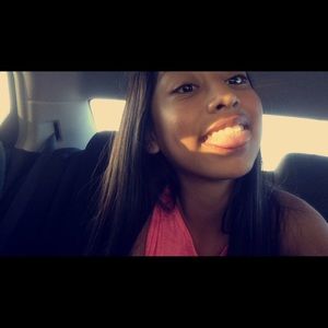 Meet your Posher, Areli
