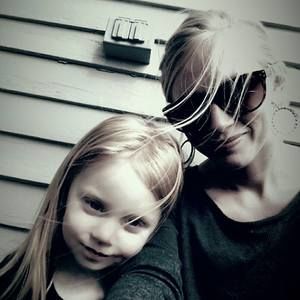 Meet your Posher, Devin