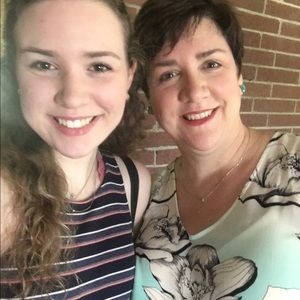 Meet your Posher, Kelly