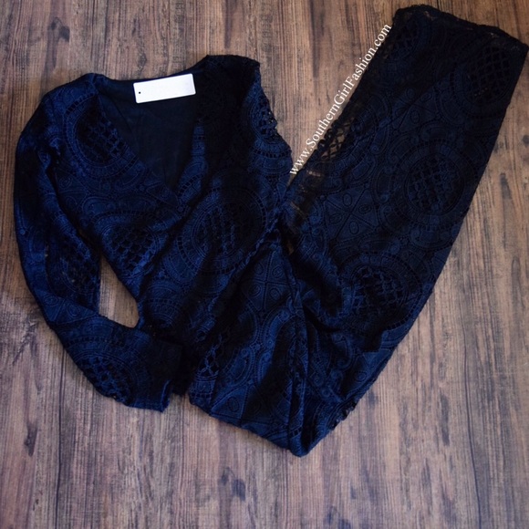 LACE MAXI Geometric Patterned Wrap Plunge Dress - Picture 3 of 4