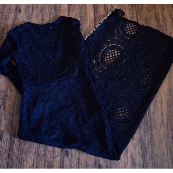 LACE MAXI Geometric Patterned Wrap Plunge Dress - Picture 4 of 4