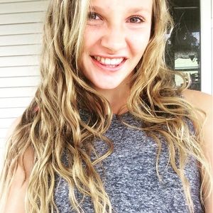 Meet your Posher, Brooke