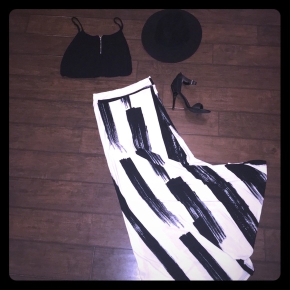 Boutique black and white maxi