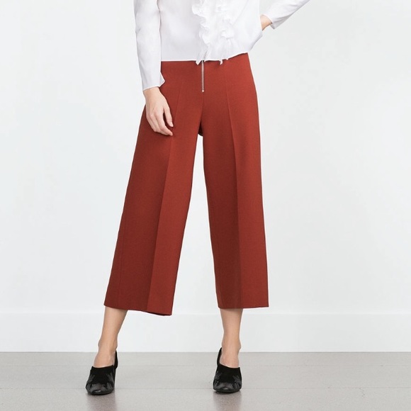 NWT Zara Cropped Trousers