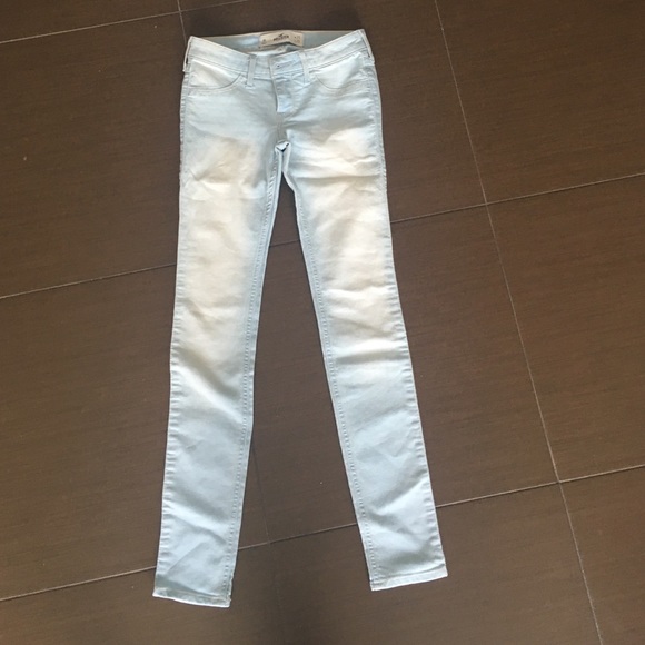 Light blue hollister skinny jeans