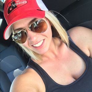 Meet your Posher, Mollie