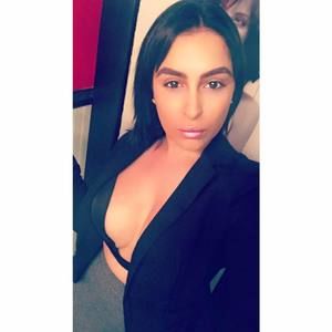 Meet your Posher, Nina