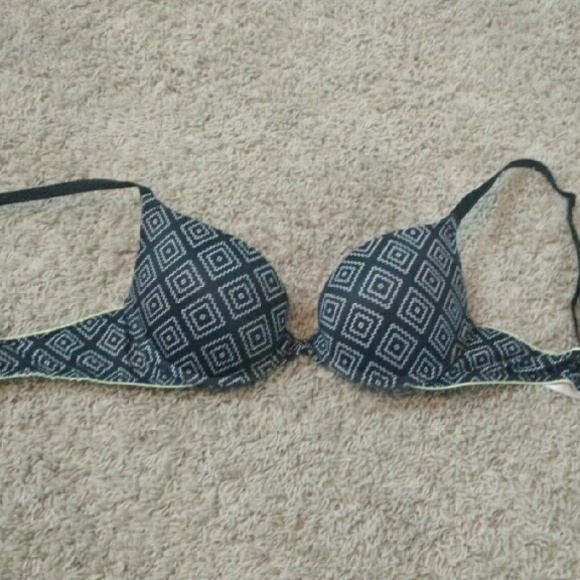 Victoria's Secret PINK Push Up Bra!