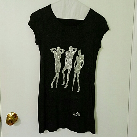 Black Sparkly T-Shirt with Glittery Design