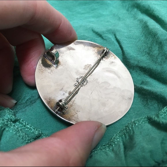 Vintage Bird Pattern Pin/Pendant - Picture 4 of 4