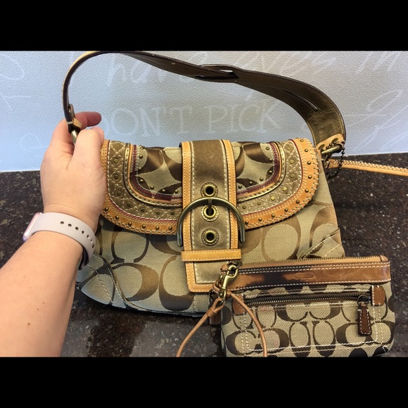 Authentic Coach hobo purse and wristlet - Picture 1 of 4