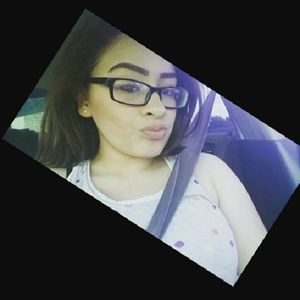 Meet your Posher, Selma