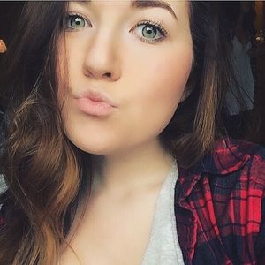 Meet your Posher, Haley