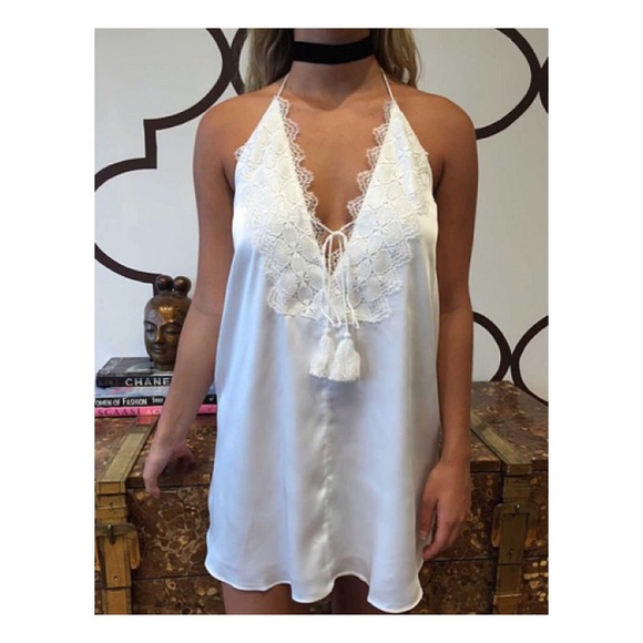 ‼️LAST ONE‼️Dusty Pink Plunge Satin Slip Dress - Picture 3 of 3