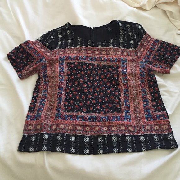 comfy, rarely worn forever 21 patterned shirt