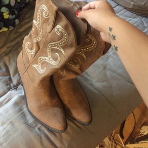 American rag cowboy boots