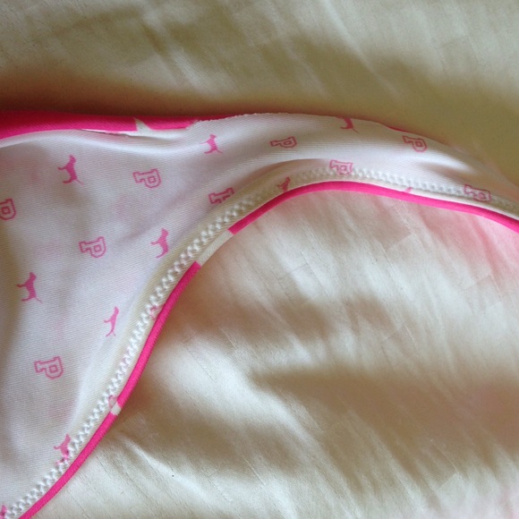 PINK Victoria's Secret Swim - Pink swim top PINK Victoria's Secret Swim - Pink swim top