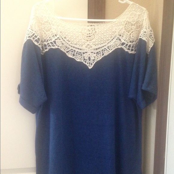 Umgee blue and knit lace top.