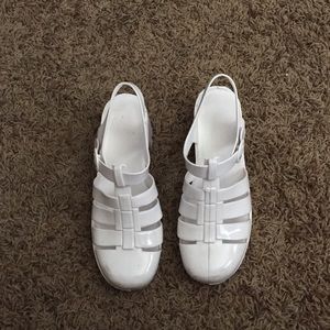 White jelly shoes