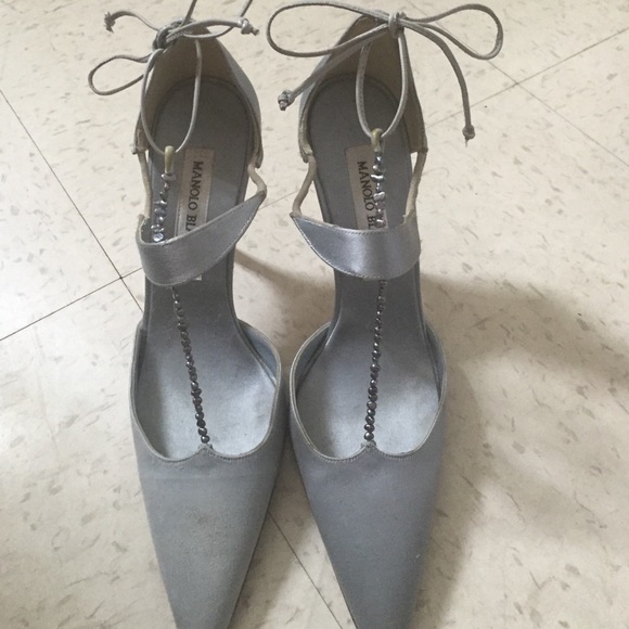FLASH SALE Manolo Blahnik Silk Pumps