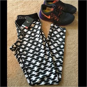NWT Nike Women's dri fit running pants