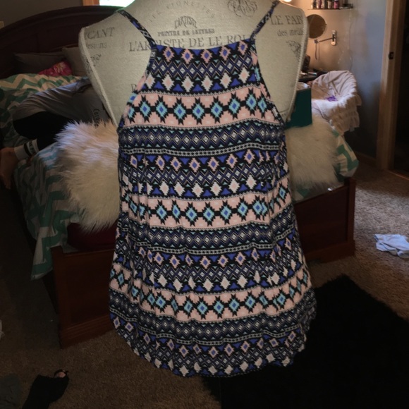 Tangtop - Picture 3 of 3