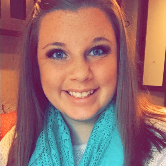 Meet your Posher, Haley