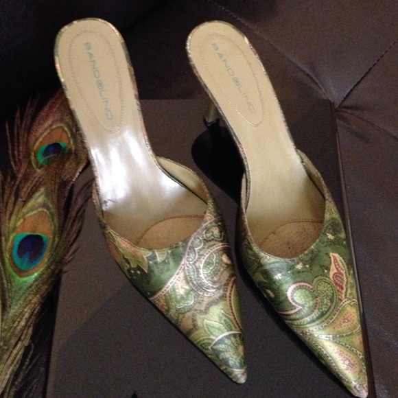 Shoes - Picture 4 of 4