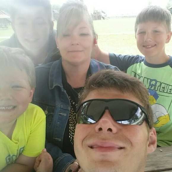 Meet your Posher, Bethany - Picture 1 of 1