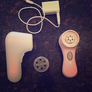 Clarisonc Mia2-with accessories